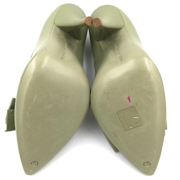 Bottega Veneta Sage Colored Bow Heel - Picture 8 of 8